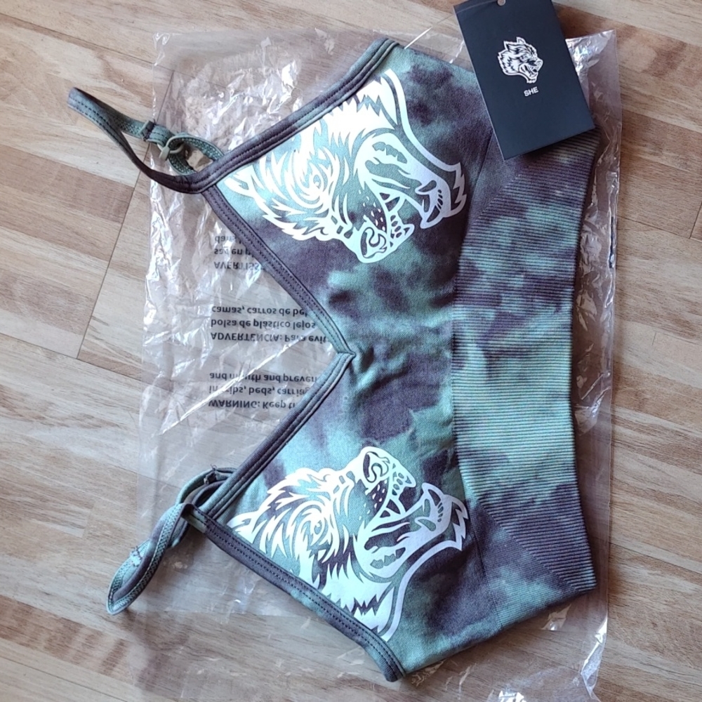 DUAL WOLF SEAMLESS EVERSON SPORTS BRA IN AGAVE MARBLE